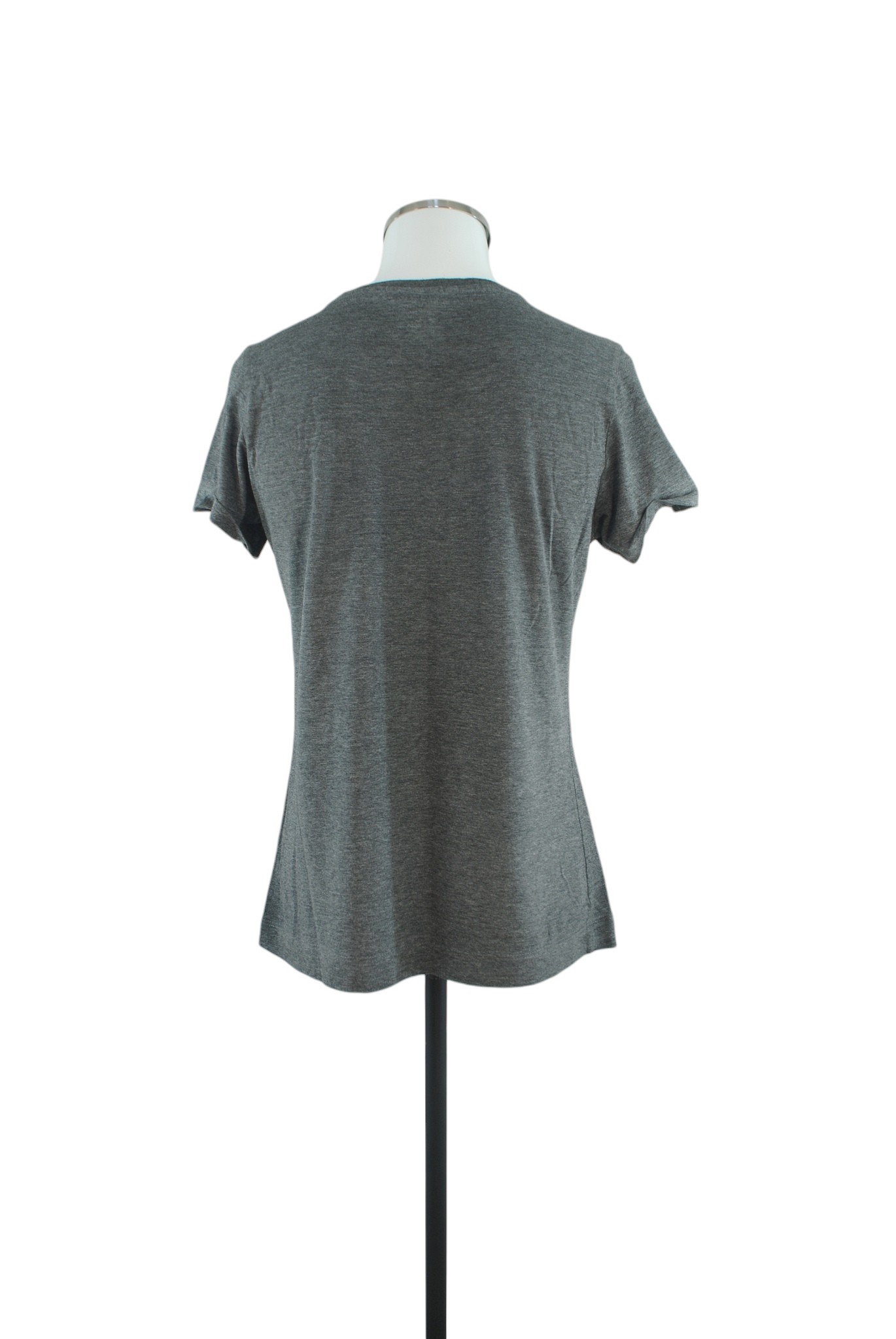 /storage/v1/object/public/product-images/products/2b0293cb-da8c-429d-8086-89cc2fce6484/back_3d2875b96b41.jpg