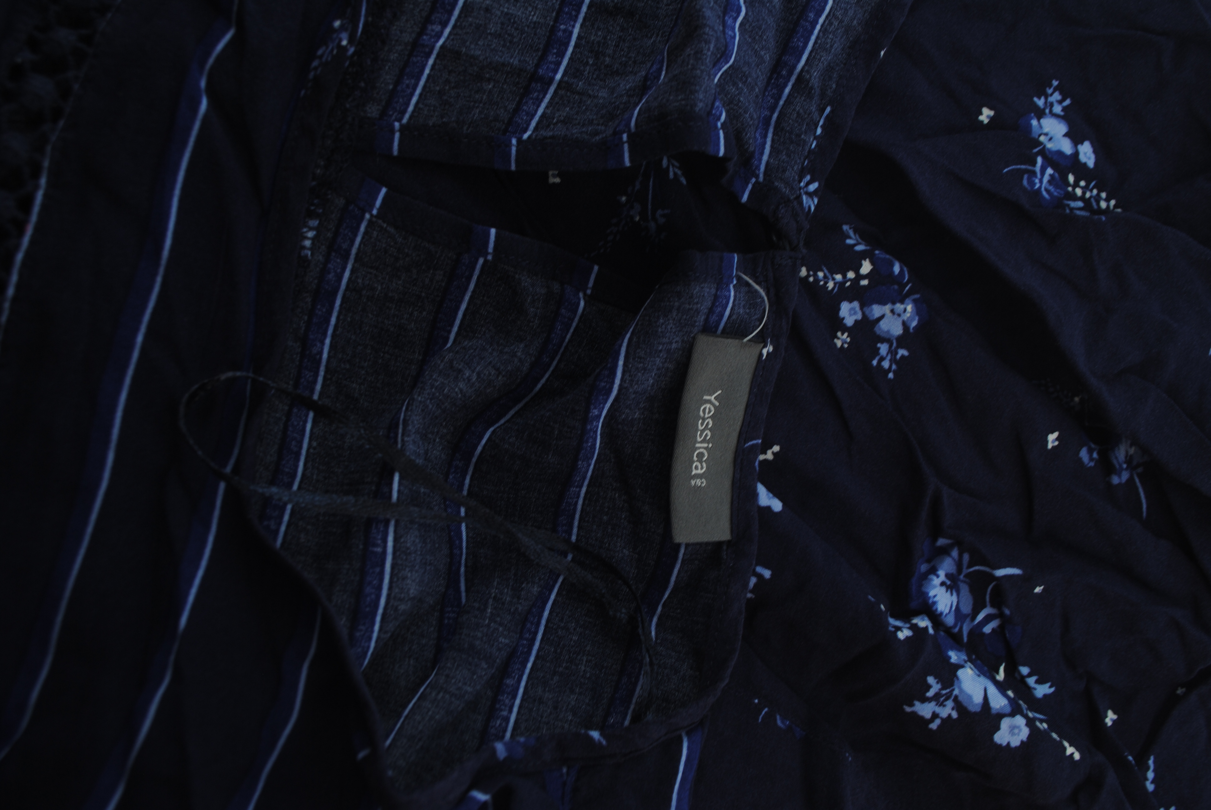 /storage/v1/object/public/product-images/products/3f6cdc97-21c1-4587-ad0e-9cef09dfa9ae/label_a541d1bcb820.jpg
